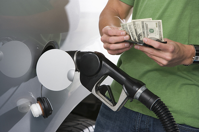 gas-saving tips at the pump