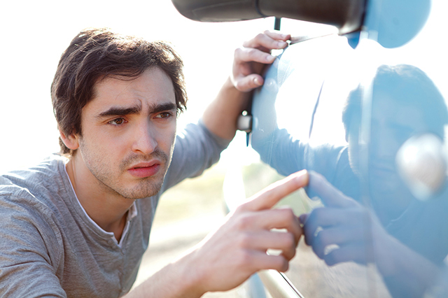 how to remove scratches from car paint