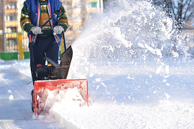 Snow Blower Maintenance Tips