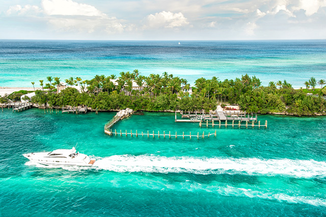 boat sailing in the turquoise waters of the Caribbean