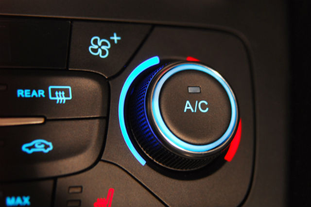 how does car air conditioning work