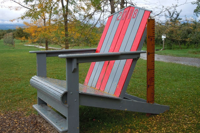 The big chair at Reisinger's